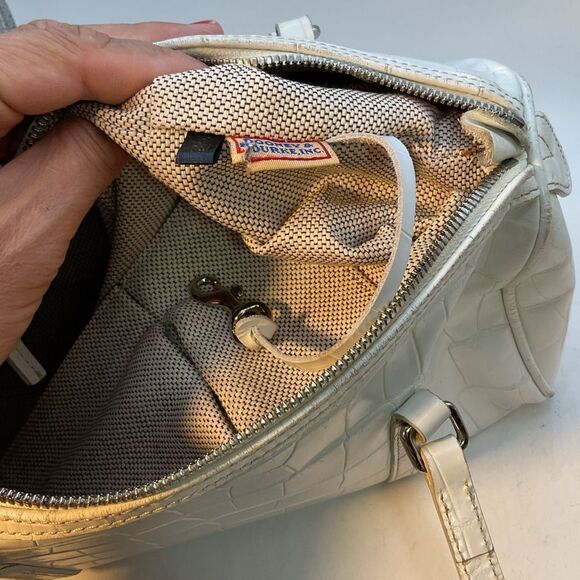 Dooney & Bourke Crocodile Bayou barrel Shoulder Bag Vtg Patent Leather White - Picture 14 of 16